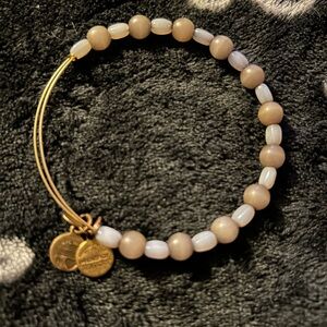 Alex n ani Gold and Cream Beaded Bracelet